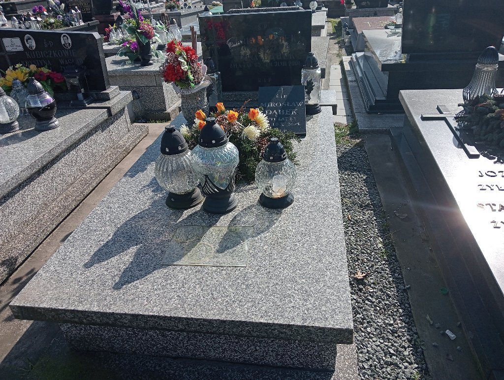 Grób Mirosław Dąbek