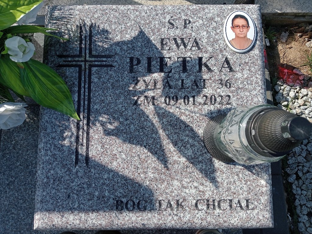 Ewa Piętka 1985 Bukowno - Grobonet - Wyszukiwarka osób pochowanych