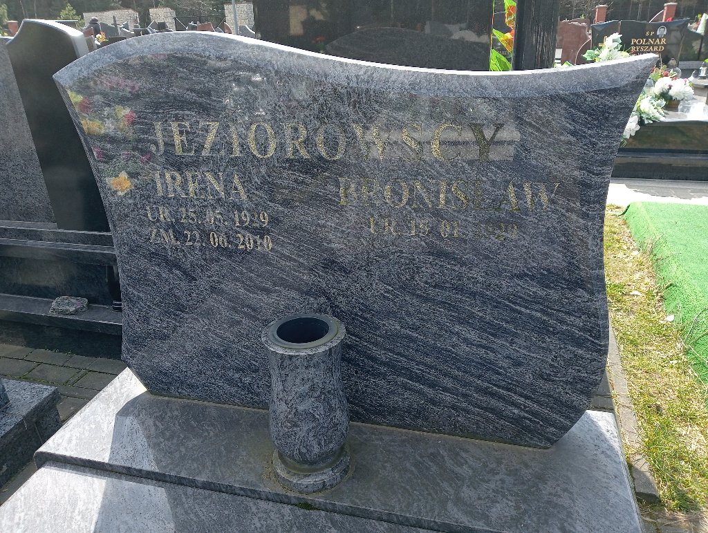 Irena Jeziorowska 1929 Bukowno - Grobonet - Wyszukiwarka osób pochowanych